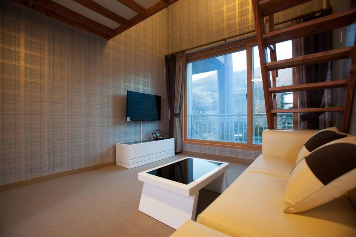 Cheongpyeong Family Hotel Gapyeong Ngoại thất bức ảnh